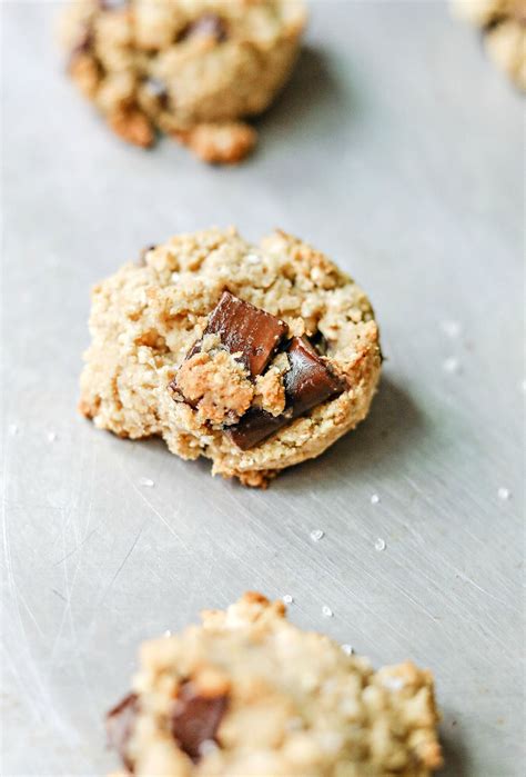 Low fat and low calorie oatmeal chocolate chip cookies recipe. Vegan Chewy Chocolate Chunk Oatmeal Cookies | Recipe ...