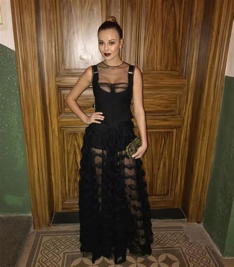 V uplynulých dňoch aj jej parter makhmund muradov (31) zverejnil na sociálnej sieti instagram video s dcérkou. Monika Bagárová vyrazila na ples v Dioru, podívejte se ...
