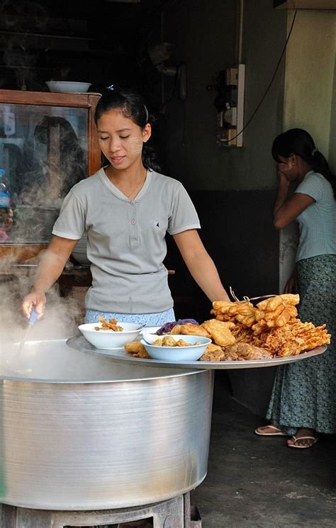 Bizzare Myanmar Food You Can Try During Your Travel World Street Food