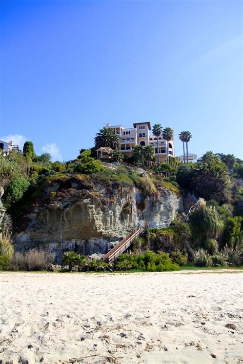 Unlike its neighboring cities to the north and south, laguna beach is known for its spectacular tide from the deep, secluded pools at thousand steps to the easily accessible rock shelf at crescent bay, the. 1000 Steps Beach in Laguna Beach | Capistrano beach ...
