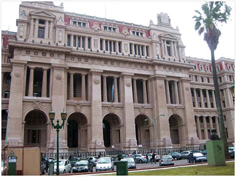 El ministro de defensa, diego molano aponte, consideró por su parte que los vándalos quieren obstruir la justicia con quemas como la de esta noche del palacio de justicia en tuluá. Palacio de Justicia | Buenos Aires Travel
