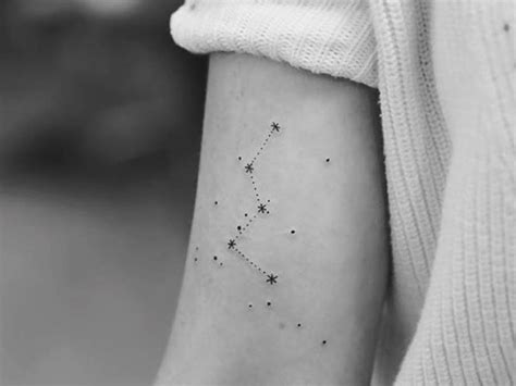 20 Star Tattoos That Put A Modern Spin On The Classic Design