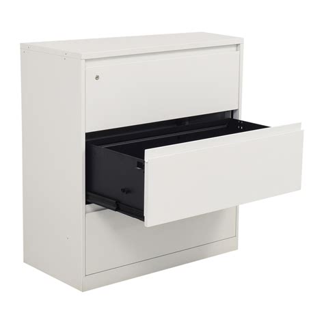 Steelcase file cabinet desk key fr426. 79% OFF - Steelcase Steelcase Three Drawer Lateral Filing ...
