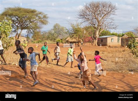 African Village Children Hi Res Stock Photography And Images Alamy