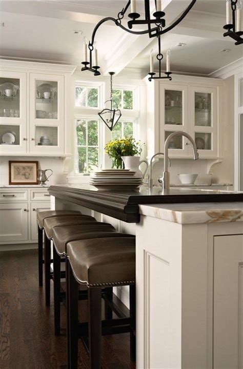 In some instances, sticking with plain vanilla can be equally stunning. The 5 Best Cream Paint Colours: Benjamin Moore | Off white ...