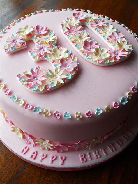 A Beatiful Flower 30th Birthday Cake Birthday Cake For Women Simple
