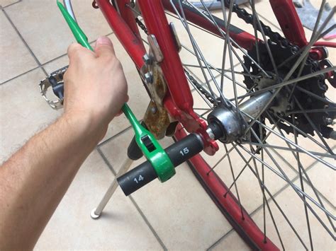 自転車の後輪 タイヤ交換方法