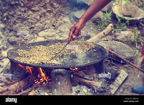 Traditional Ethiopian Coffee Beans Roasting Stock Photo Alamy