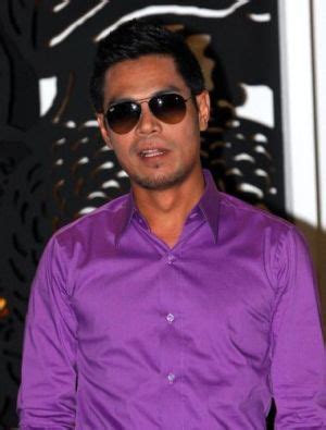 Fauzi nawawi juga memberikan peringatan kepada pembawa berita ini untuk selidik betul betul sebelum menulis dan tidak teragak agak mengambil tindakan. Fauzi Nawawi Tangguh Tayang Filem 'Pak Pung' - Hiburan | mStar