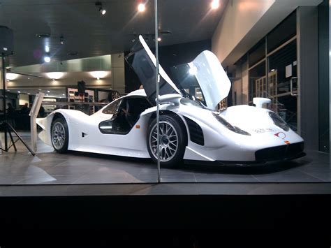 Porsche 911 GT1