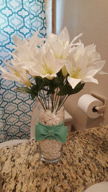 These are the best dollar tree diys that you can easily make and can be customized to fit most decor styles like modern farmhouse, boho, scandinavian. Diy flower vase, all from dollar tree! | Flower vase diy