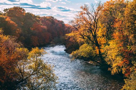 5 Wisconsin Drives with Stunning Fall Scenery