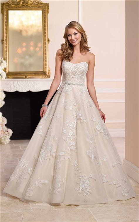 Mermaid silhouettes are particularly suitable for brides with hourglass, inverted triangle, or rectangular body shapes.for a dress that focuses on accentuating your curves, select lighter weight fabrics like silk and satin. Ball Gown Strapless Champagne Satin Ivory Lace Wedding ...