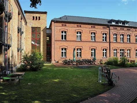 Die ferienhäuser für 4 bis 6 personen sind auf 2 etagen ausgestattet mit wohnraum. Dr. Wilde Haus Plau am See - Diakoniewerk Kloster Dobbertin