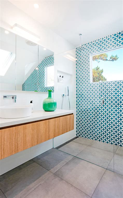 After you see accent wall designs, you'll want one in every single room of your house. This White And Wood Bathroom Has A Bright Blue Accent Wall ...