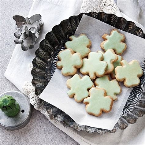 Published:16 mar '19updated:3 jun '21. Irish Shortbread Cookies with an Easy Roll-Out Tip