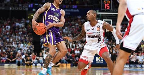 Kings Sweep Hawks To Reach Nbl Grand Final The Canberra Times