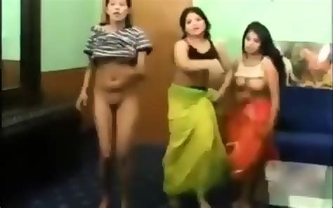 Attractive Pakistani Females Unclothed Mujra
