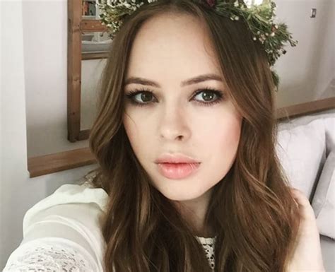 Tanya Burr 33m Subscribers The Top 17 Youtubers Repping The Uk On
