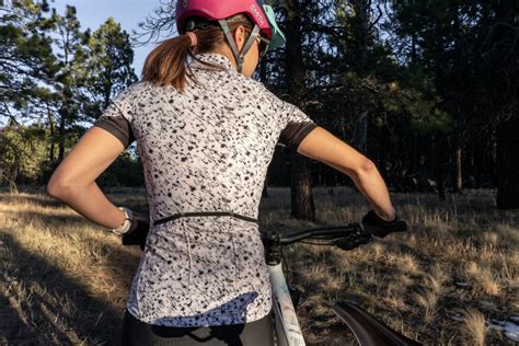 Machines for Freedom Endurance Cycling Jersey Review - Agent Athletica