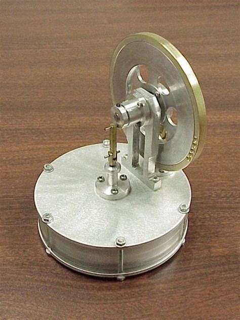 Low Temperature Beta Stirling Engine