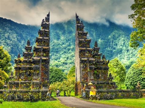Explore Amazing Travel Attractions In Indonesia