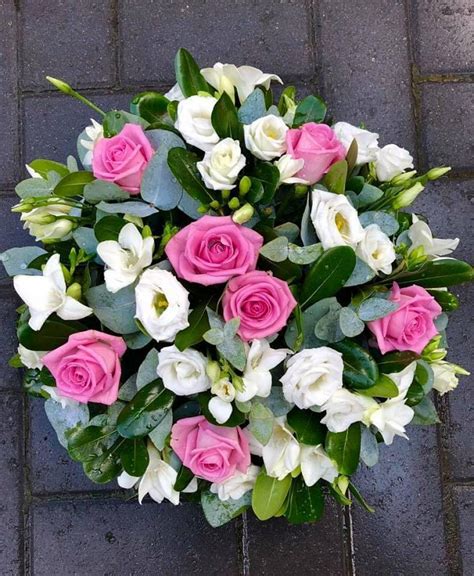 Through the years the park family and its associates have gathered the knowledge and experience to cater to your family's need. Funeral Posies Funeral & Sympathy Flowers from Springfield ...