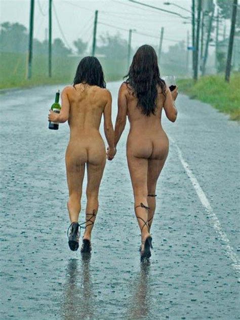 Central Adult Humors Agency Walking Naked In The Rain