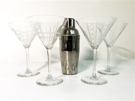 Set 4 Martini Glasses W Different Patterns Four Uptown By Cristal D’arques Durand France