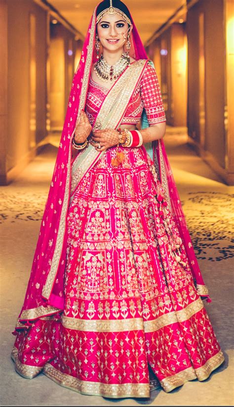 Traditional Indian Wedding Dresses For Bride Traditional Indian Weddings On A Budget Indias