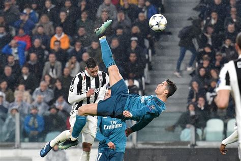 Ronaldo Bicycle Kick Vs Juventus Wallpapers Wallpaper Cave