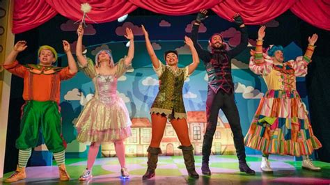 fears over christmas panto bookings as theatre ticket sales play catch up bbc news