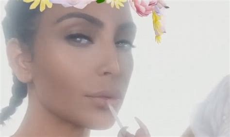 Kim Kardashian Celebrates National Lipstick Day Daily Mail Online