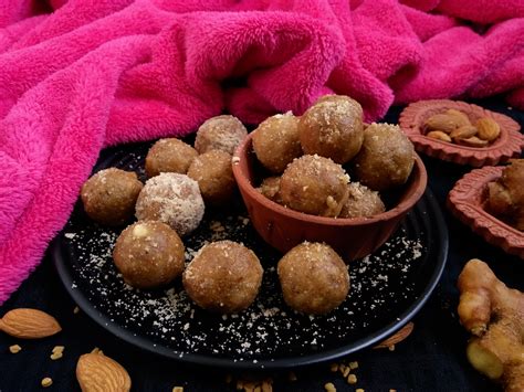 Making boondi ladoo / boondi laddu is like a dream come true for me…yes it took me 2 thank you lavi and sangee for motivating me to try ladoo this year and thanks to raji for the inspiration for the. Saunth aur Methi ke Ladoo Recipe | Dry Ginger and ...