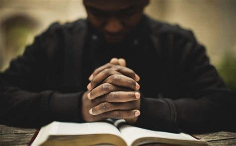 ¿Sabe QUE ES UN PASTOR DE IGLESIA? Aprenda aquí todo sobre ellos.