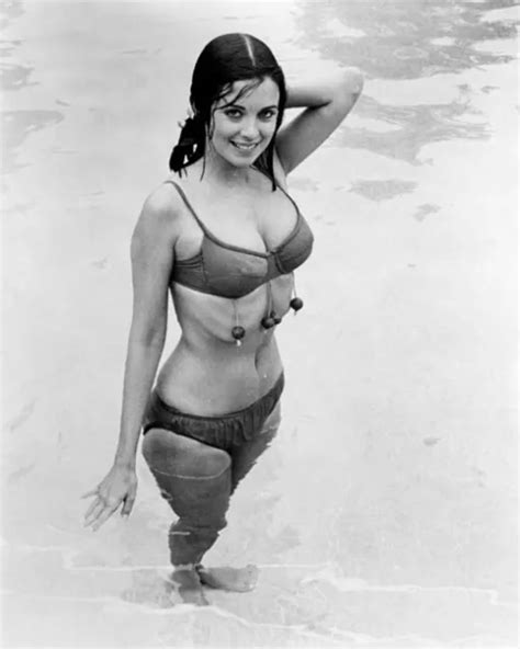 Phyllis Davis 1970s Star Sexy Pose In Bikini Standing In Ocean 8x10