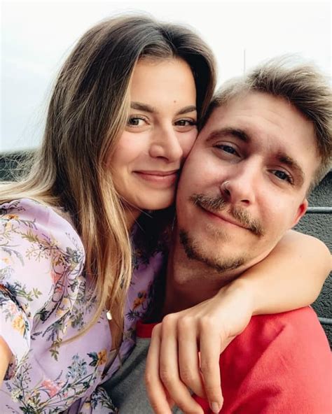 The bachelorette's david reveals his wounded face after falling off a bunk bed. Promi-Trennungen 2021: Diese Stars sind wieder Single