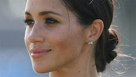 Handwriting Expert Says Meghan Markles Signature Reveals Surprising Things About Her