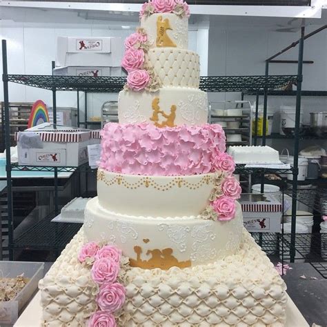 by team of buddy valastro carlo s bakery of cake boss cake boss wedding wedding cake art