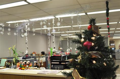Creative Inspirational Work Place Christmas Decorations