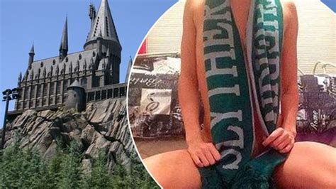 Desperate Harry Potter Fan Strips Naked And Offers Sex In Exchange For