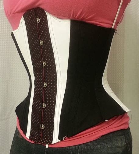 Corset Fitting Sizing Help Lucys Corsetry