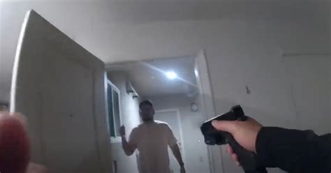 Police Bodycam Shows Chilling Moment Man With Scissors Shot Dead After Charging Cops The Mirror Us