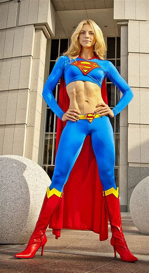 Supergirl Cosplay By Heather Clay Schöne Frauen Superheld Weiblich