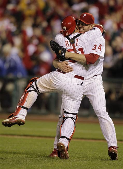 What A Gem Phillies Roy Halladay Pitches A No Hitter In 4 0 Playoff Victory Over Cincinnati