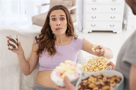 pregnancy cravings 35 moms confess what foods they craved during pregnancy eating for two