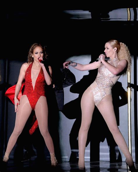 Jennifer Lopez And Iggy Azalea Perform Onstage At The Amas Daily Record