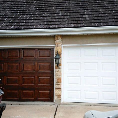 Garage Door Paint That Looks Like Wood Houses And Apartments For Rent