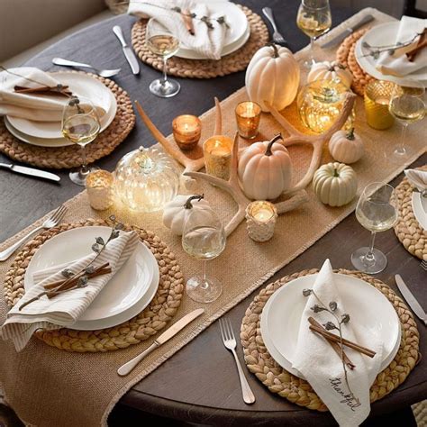 35 Thanksgiving Table Decor Ideas Thatll Wow Your Guests 2022