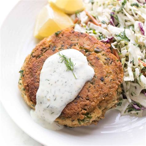 Salmon is also a great way to get in your omega 3's! Whole30 + Keto Salmon Cakes with Lemon Dill Aioli - Tastes Lovely in 2020 | Salmon cakes, Salmon ...